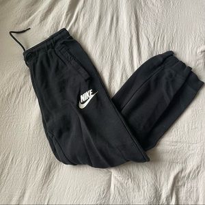 black nike joggers